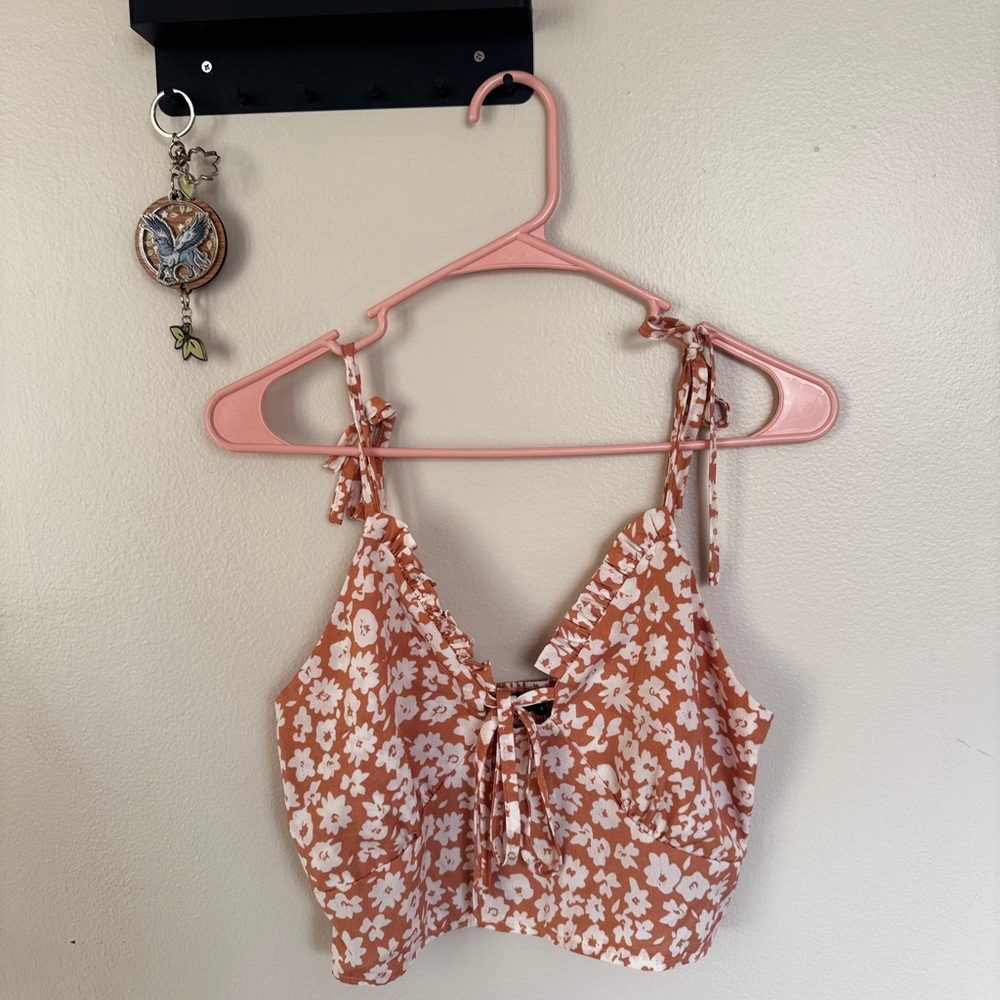 Floral Tie-Front Crop Top